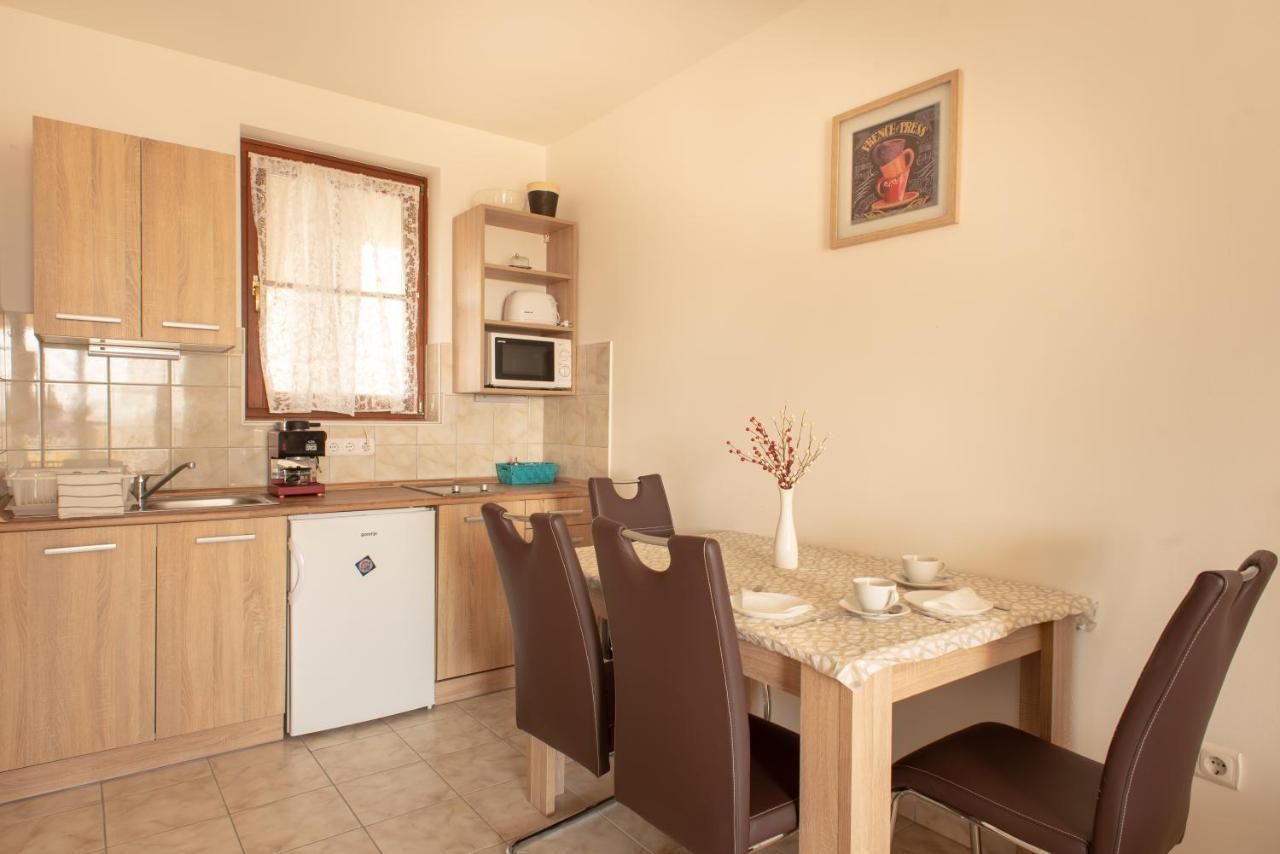 Modor Apartman Alsópáhok Exteriér fotografie