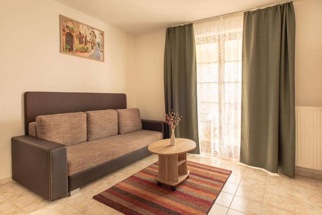 Modor Apartman Alsópáhok Exteriér fotografie